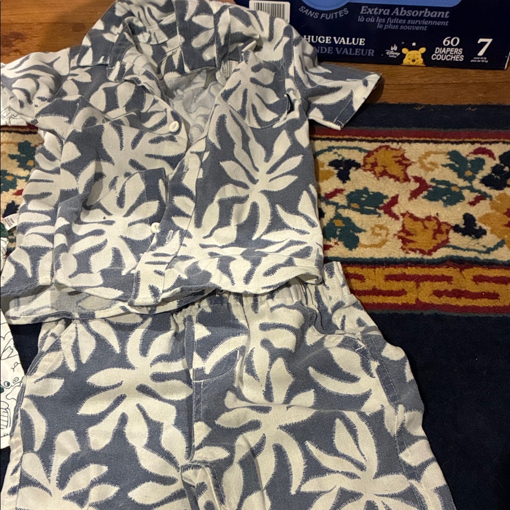 Leaf Print Kids Pajamas Set